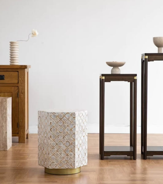 Creative Coffee Table, Contemporary Small Sofa Side Table, Shell Small Side Table, Portable Casual Side Table, Unique Small End Table-Paintingforhome