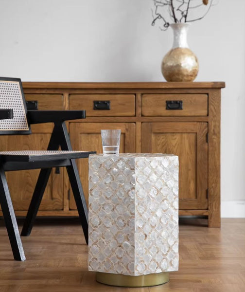 Creative Coffee Table, Contemporary Small Sofa Side Table, Shell Small Side Table, Portable Casual Side Table, Unique Small End Table-Paintingforhome