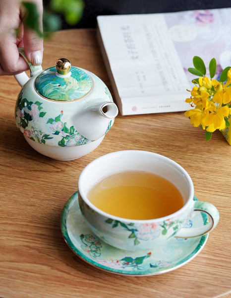 Vintage Style Stackable Tea Pot Set, English Style Tea Pot and Cup Set, Ceramic Tea Pot with Integrated Cup, Mother-and-Baby Teapot with Matching Saucer-Paintingforhome