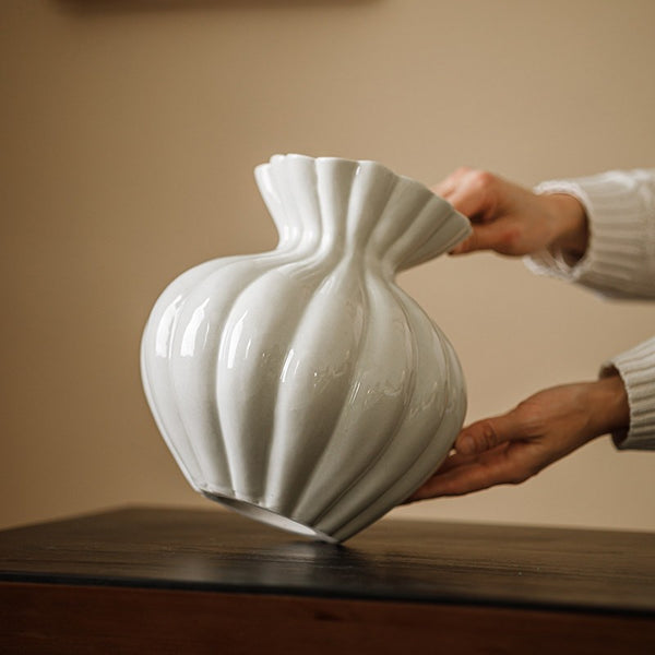 Handmade Water Holding Flower Vases, Modern Flower Vase Centerpiece on Table, Porcelain Flower Vases, Ceramic Bouquet Vases-Paintingforhome