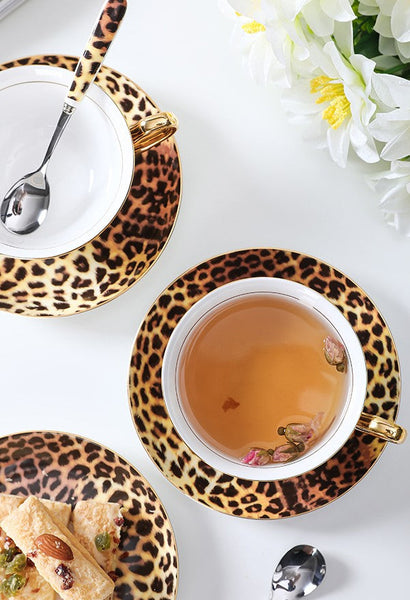 Creative Porcelain Tea Cup Saucer Set, Modern Ceramic Cups, 7.8 oz Ceramic Coffee Cups, Unique Tea Cup and Saucer in Gift Box-Paintingforhome