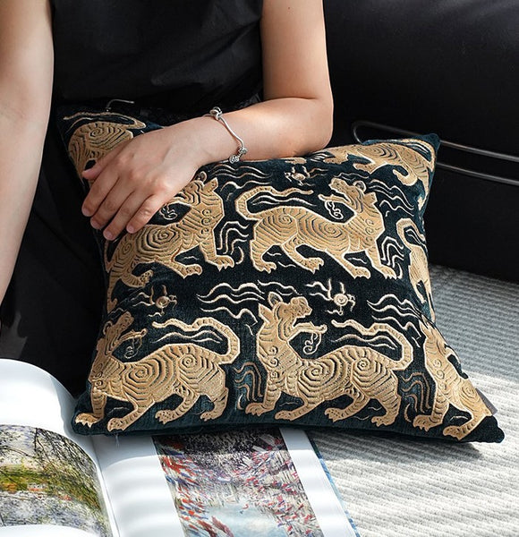 Embroidery Tiger Pattern Pillows for Couch, Contemporary Modern Sofa Pillows, Decorative Throw Pillows for Bedroom, Large Modern Sofa Pillow for Living Room-Paintingforhome