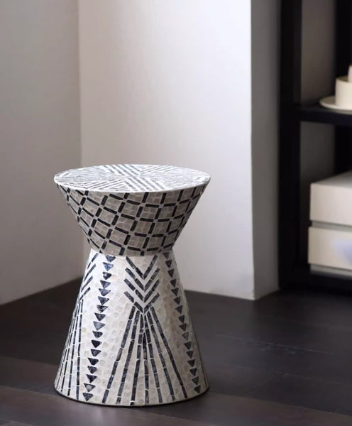 Modern Portable Casual Side Table, Contemporary Round Side Table, Creative Coffee Table, Bedside Small Side Table, Shell Small Sofa Side Table-Paintingforhome