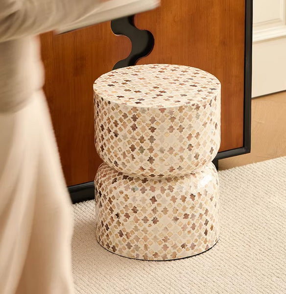 Elegant Small End Table, Modern Side Table, Contemporary Bedside Table, Bedside Small Side Table, Creative Coffee Table, Contemporary Side Table, Portable Casual Side Table, Shell Small Sofa Side Table-Paintingforhome