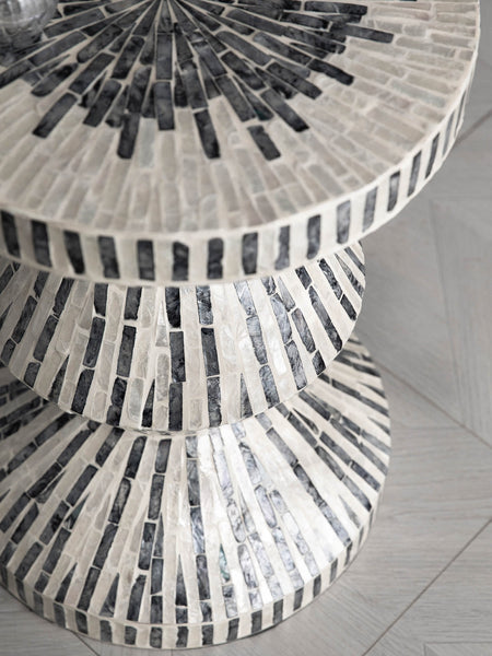 Bedside Small Side Table, Portable Casual Side Table, Shell Small Sofa Side Table, Contemporary Round Side Table, Creative Coffee Table-Paintingforhome