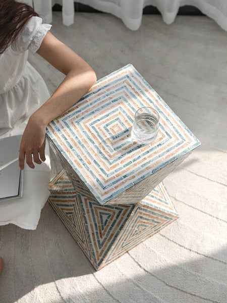 Modern Small End Table, Contemporary Small Sofa Side Table, Unique Shell Small Side Table, Portable Casual Side Table, Creative Coffee Table-Paintingforhome