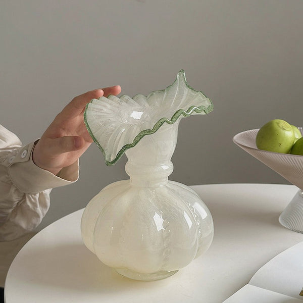 Modern Glass Flower Vases, Handmade Glass Bud Vases, Water Holding Flower Vases, Flower Vases on Table, Small Flower Vase