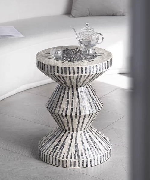 Bedside Small Side Table, Portable Casual Side Table, Shell Small Sofa Side Table, Contemporary Round Side Table, Creative Coffee Table-Paintingforhome