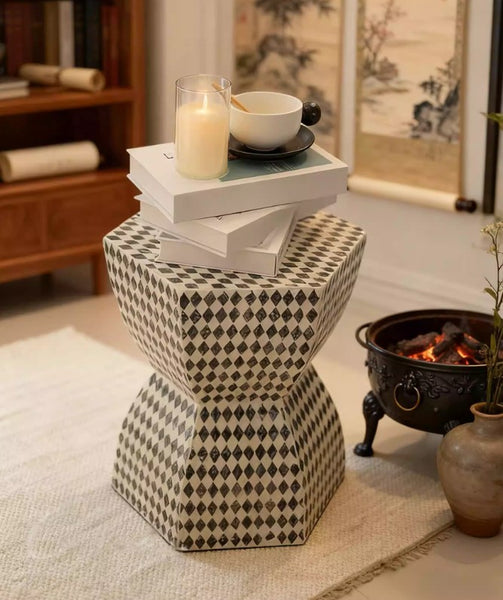 Modern Side Table, Bedside Small Side Table, Contemporary Bedside Table, Small End Table, Shell Small Sofa Side Table, Portable Casual Side Table, Creative Coffee Table, Contemporary Side Table-Paintingforhome