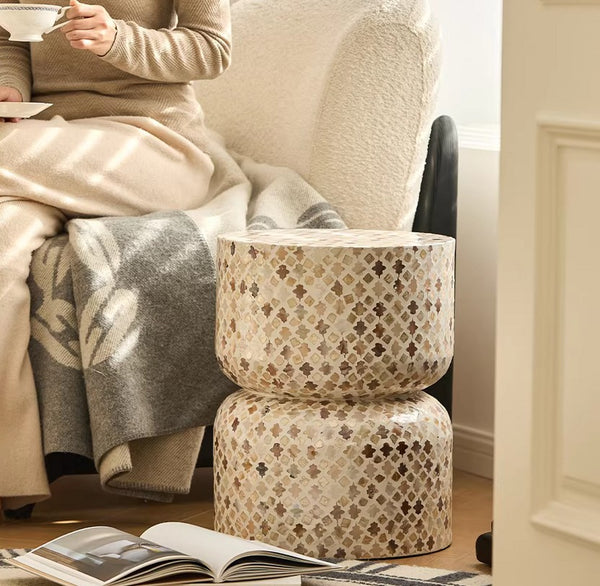 Elegant Small End Table, Modern Side Table, Contemporary Bedside Table, Bedside Small Side Table, Creative Coffee Table, Contemporary Side Table, Portable Casual Side Table, Shell Small Sofa Side Table-Paintingforhome