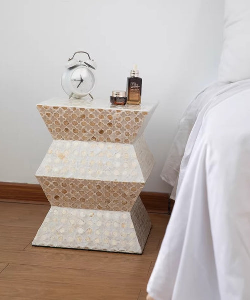 Portable Casual Side Table, Shell Small Sofa Side Table, Unique Small End Table, Contemporary Round Side Table, Creative Coffee Table-Paintingforhome