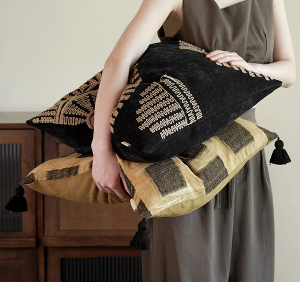 Geometric Modern Sofa Pillows, Large Square Decorative Throw Pillows for Couch, Large Black Decorative Throw Pillows, Black Geometric Sofa Pillows for Interior Design-Paintingforhome