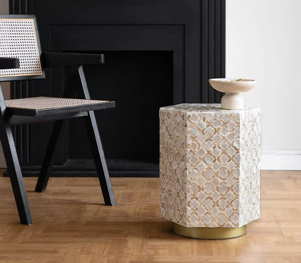 Creative Coffee Table, Contemporary Small Sofa Side Table, Shell Small Side Table, Portable Casual Side Table, Unique Small End Table-Paintingforhome