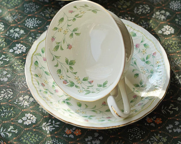 Traditional Tea Cup Set, Porcelain Tea Cups, Floral Tea Cup Set, Classic British Tea Cups, Elegant Tea Cup With Saucer, Ceramic Tea Cup with Saucer, Tea Cup Set, Vintage Tea Cup Set, Modern Ceramic Cups-Paintingforhome