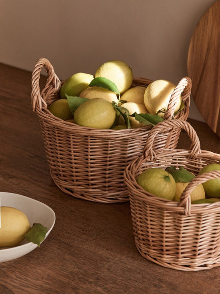 Large Picnic Fruit Basket with Handle, Natural Hand-woven Wicker Round Storage Basket, Lovely Willow Weaving Baskets for Vegetable, Natural Fruit Storage Basket, Kitchen Storage Baskets-Paintingforhome