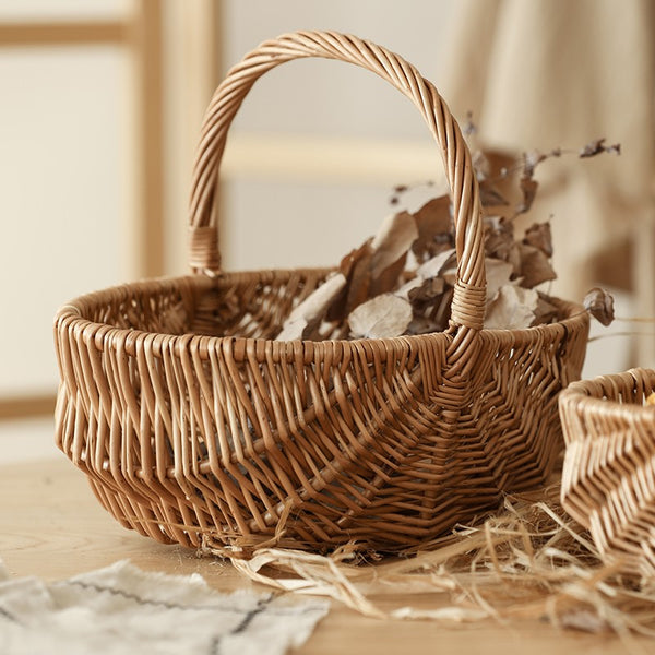 Natural Fruit Basket, Kitchen Storage Baskets, Natural Hand-woven Wicker Storage Basket, Large Picnic Food Basket with Handle, Lovely Willow Weaving Baskets for Vegetable-Paintingforhome