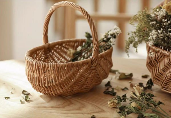 Natural Fruit Basket, Kitchen Storage Baskets, Natural Hand-woven Wicker Storage Basket, Large Picnic Food Basket with Handle, Lovely Willow Weaving Baskets for Vegetable-Paintingforhome