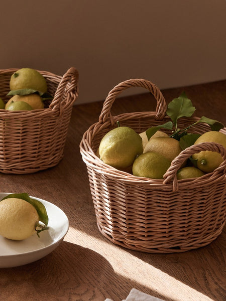 Large Picnic Fruit Basket with Handle, Natural Hand-woven Wicker Round Storage Basket, Lovely Willow Weaving Baskets for Vegetable, Natural Fruit Storage Basket, Kitchen Storage Baskets-Paintingforhome