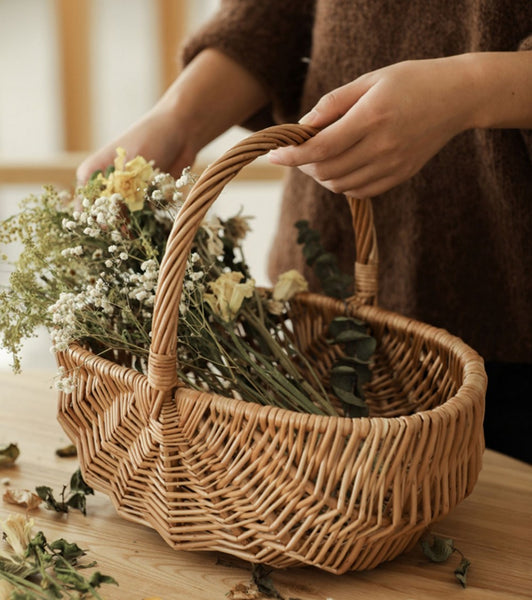 Natural Fruit Basket, Kitchen Storage Baskets, Natural Hand-woven Wicker Storage Basket, Large Picnic Food Basket with Handle, Lovely Willow Weaving Baskets for Vegetable-Paintingforhome