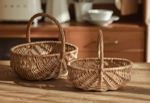 Natural Fruit Basket, Kitchen Storage Baskets, Natural Hand-woven Wicker Storage Basket, Large Picnic Food Basket with Handle, Lovely Willow Weaving Baskets for Vegetable-Paintingforhome